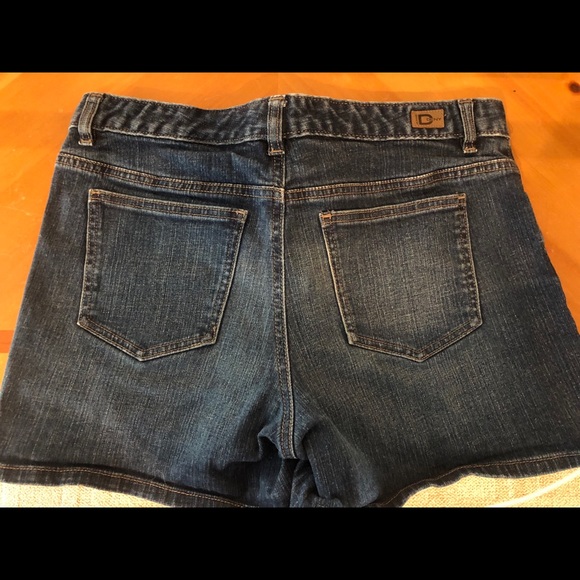 DKNY Jean Shorts - Picture 2 of 5
